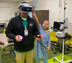 Employee and Patient using Virtual Reality 